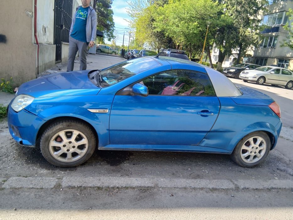 Vând urgent Opel tigra