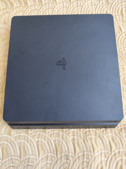 Оригинална игрова конзола Play Station 4