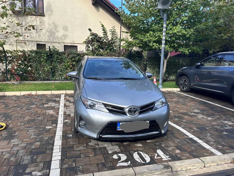 TOYOTA Auris 2014 — imagine 2
