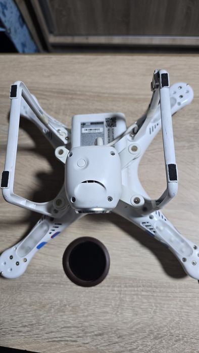 Vând  DJI phantom incompletă, se da asa cum se vede .