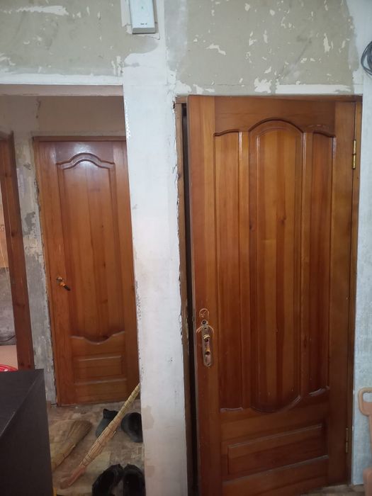 Продам б/у межкомнатные двери