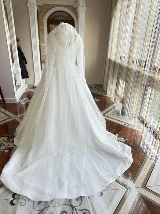 Vand rochie de mireasa