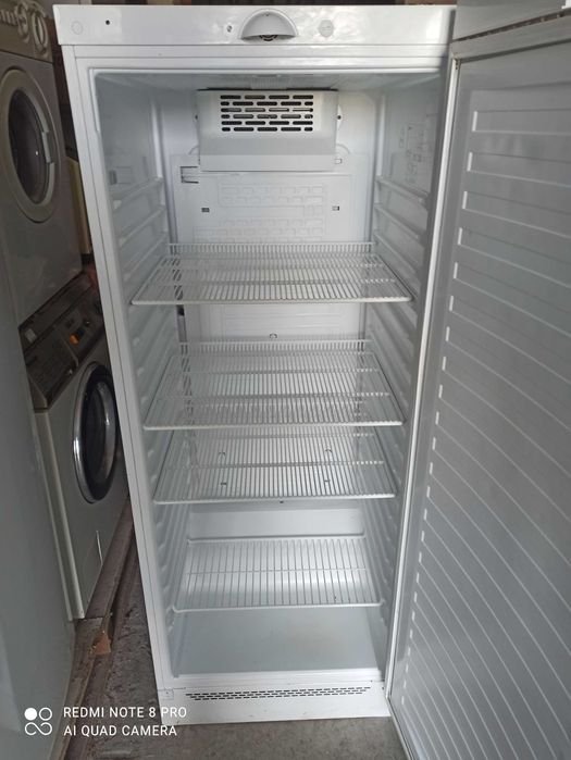 Професионален хладилник с вътрешен вентилатор