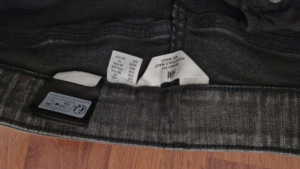 Blugi fete H&M marimea 146 noi cu eticheta