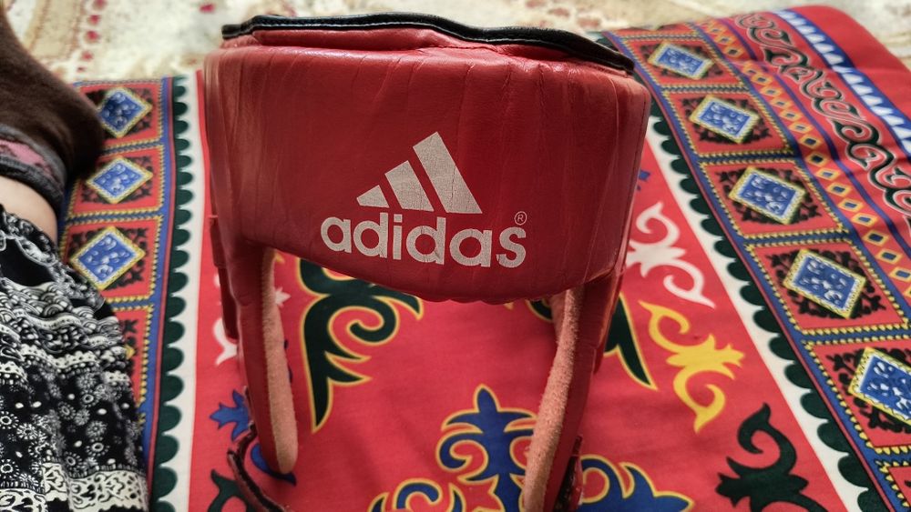 Шлем  боксерский