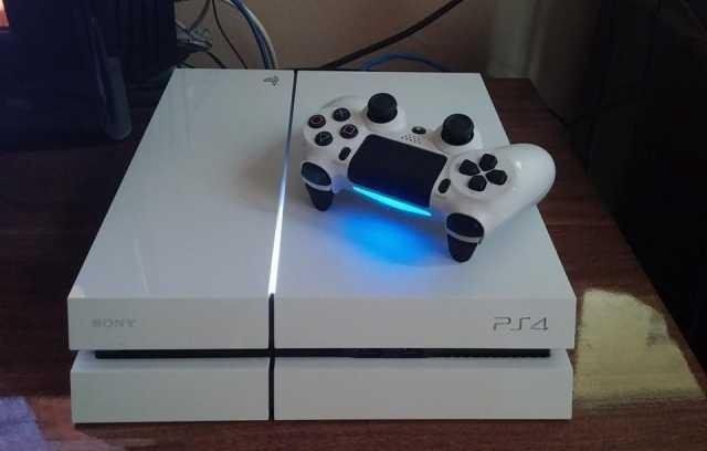 Playstation 4 1 TB. Прошитая + 20 Топ игр