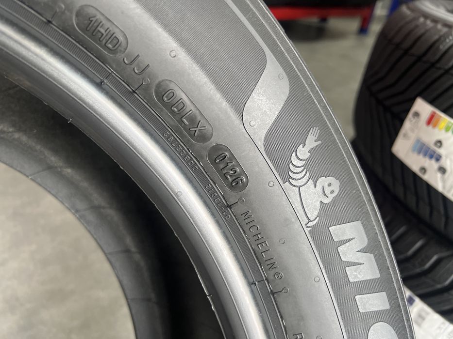 Shina balon  Michelin Мишлен 235 55 R17  CrossClimate 3 103Y XL