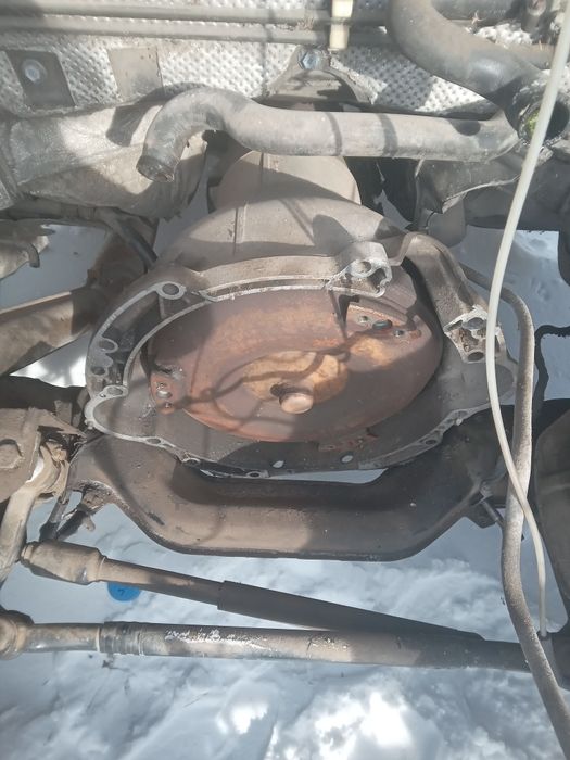 Продам 140 мерседес на разбор можно целиком