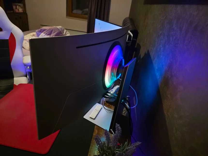 Samsung G8 Oled 34 inch monitor