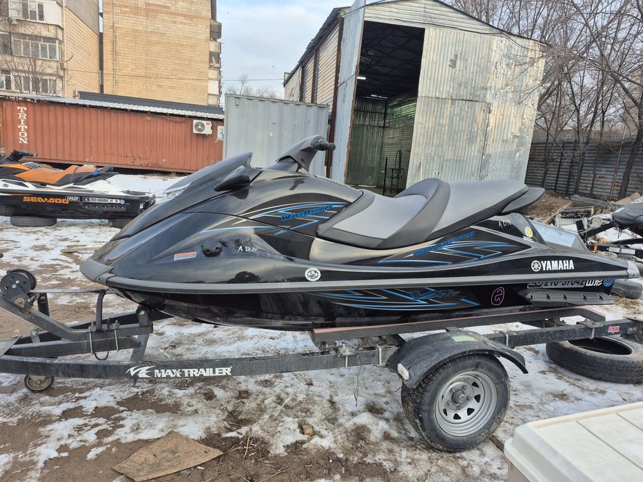 Продам yamaha vxr1800
