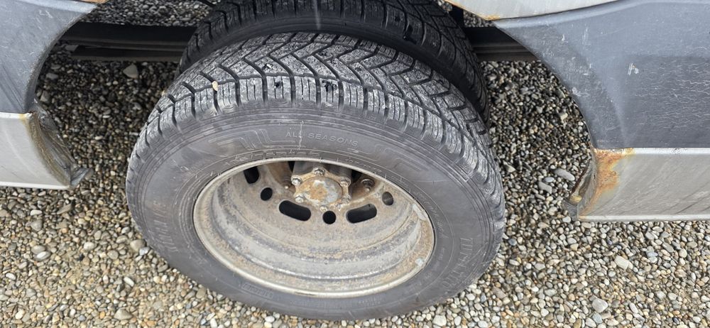 Vw crafter 25 tdi punte dublă cat B. (BATE MOTORU).