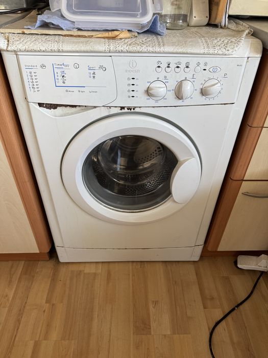 Продавам пералня