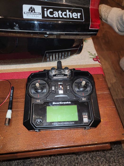 Дистанционно управление на лодка