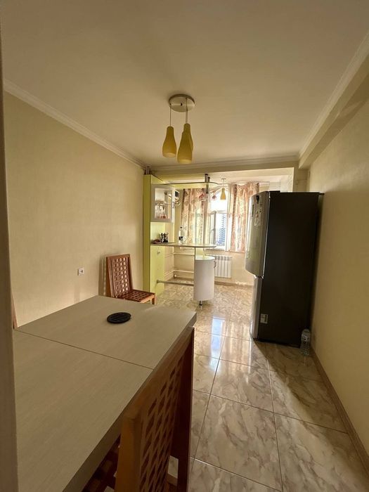 Сдается трехкомнатная квартира в центре города