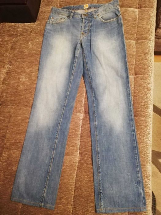 чисто нови дънки Boss Orange 32 na 34