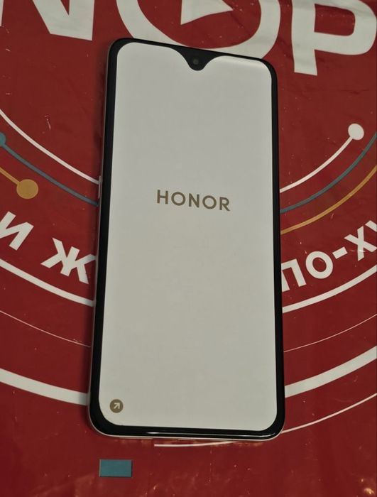 ЧИСТО НОВ 256GB Honor X7d Гаранция Технополис 2027г. Desert Gold