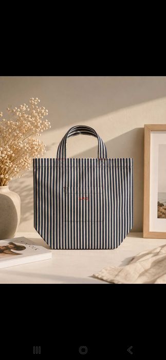 Продавам нова оригинална чанта A.P.C.