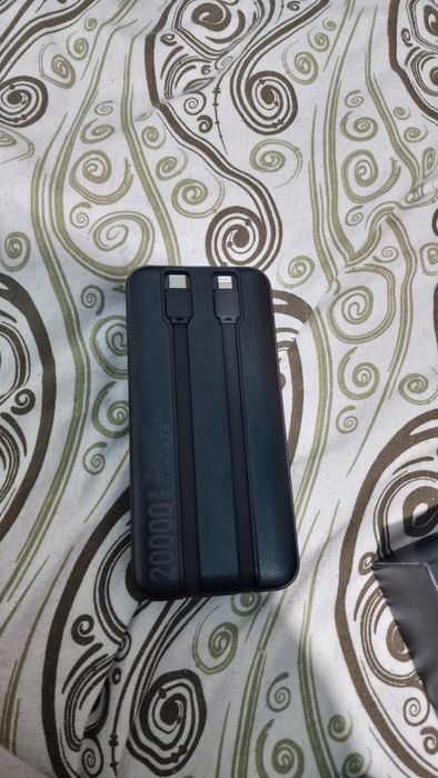 Повербанк в отличном состояний