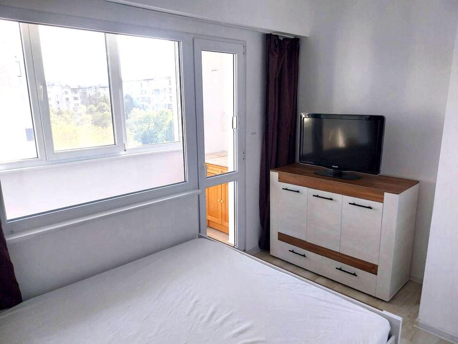 Дава се под наем Двустаен апартамент в Бургас, Изгрев - 50 кв.м за 331.5 € - Снимка #2