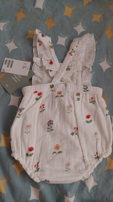 Нов бебешки гащеризон 4-6 месеца за момиче