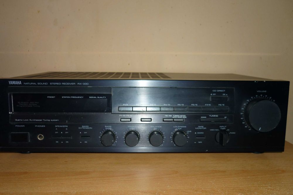 Amplituner Yamaha RX-330 defect