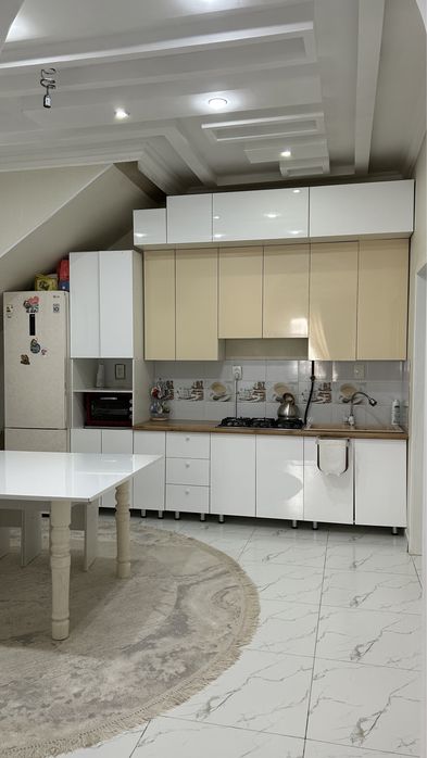 Мансард үй сатылады .Шанхай,Ақберен 19а.