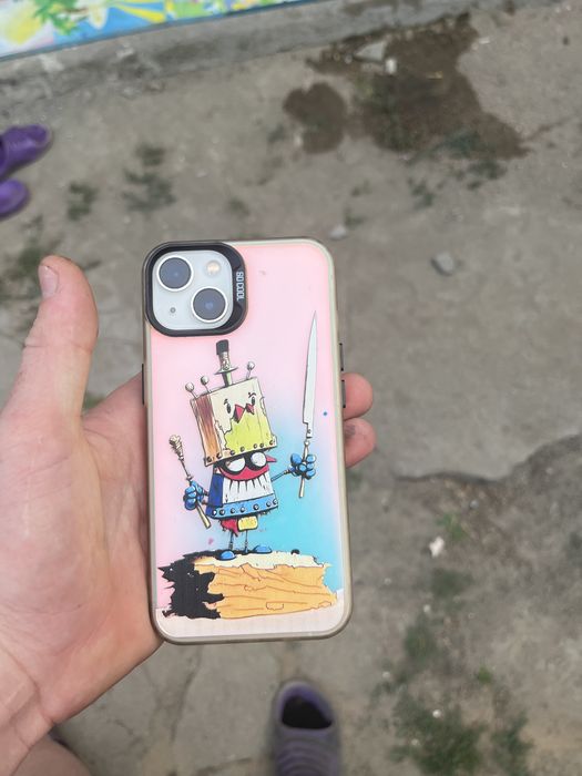 Продам айфон 13