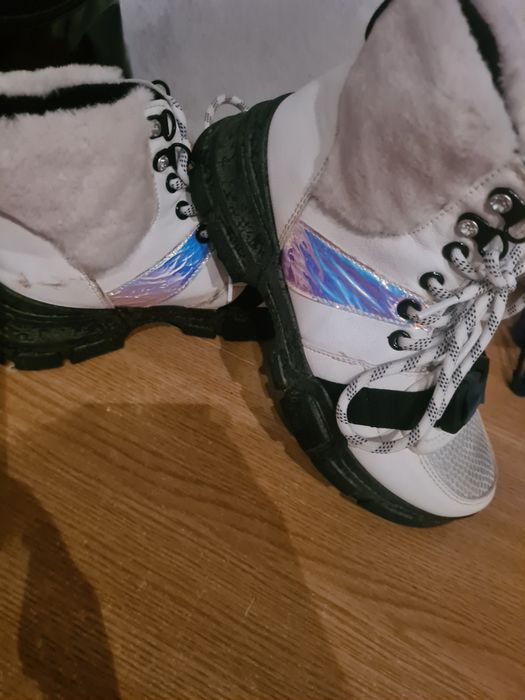 Bocanci dama  sau fete mar 37 la 60 lei Timișoara