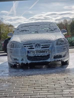 Vând wv
Mai multe d