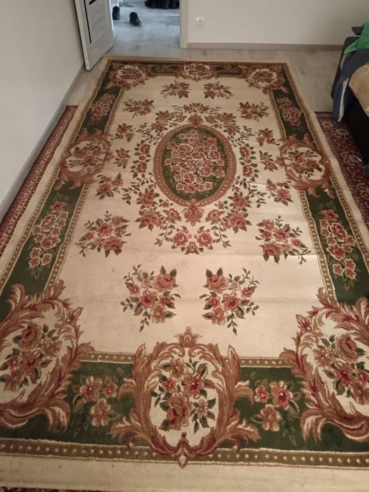 Продам большой и красивый ковер!