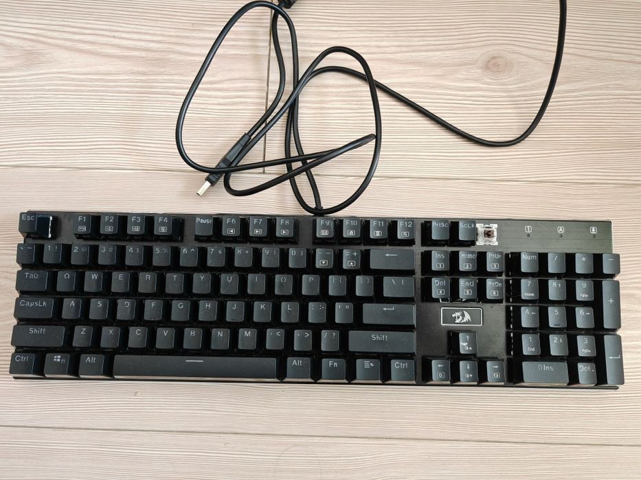 Tastatura Redragon K556 RGB Mecanica metalica brown switch iluminata functionala gaming devarajas red dragon reddragon