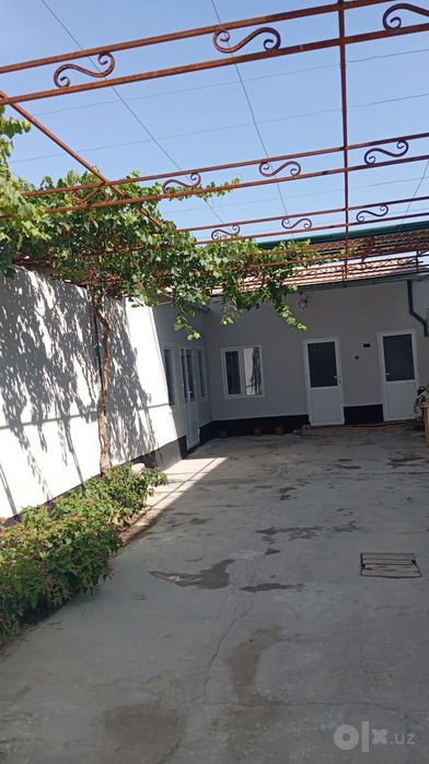 Fargʻona shahar olmos kochasi 59/1 uy sotiladi uydi maydoni 2 sotix