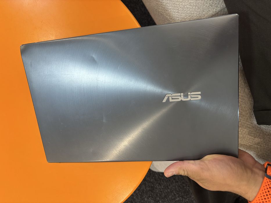 Ноутбук Asus ZenBook