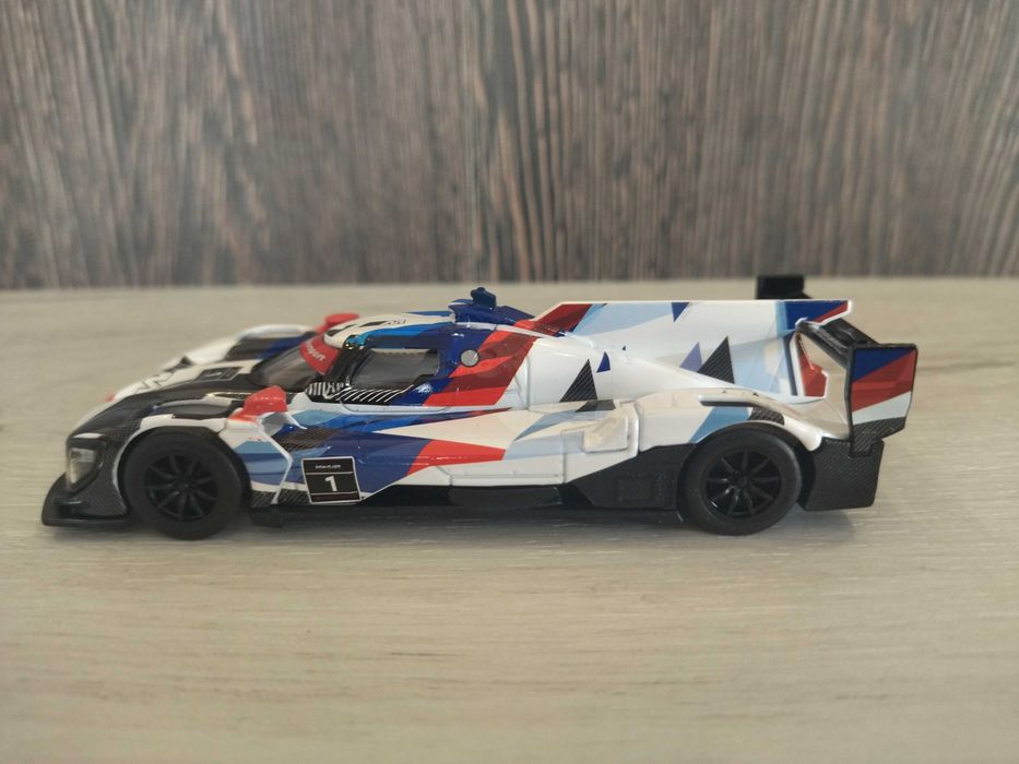 Метална количка BMW M Hybrid V8 !!!