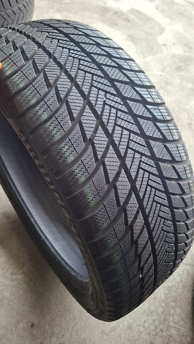 1buc 235 45 R20 Bridgestone iarna M+S cauciuc anvelopa ms 20