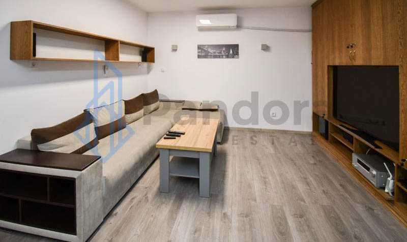 Дава се под наем Двустаен апартамент в София, Хладилника - 70 кв.м за 599 € - Снимка #3