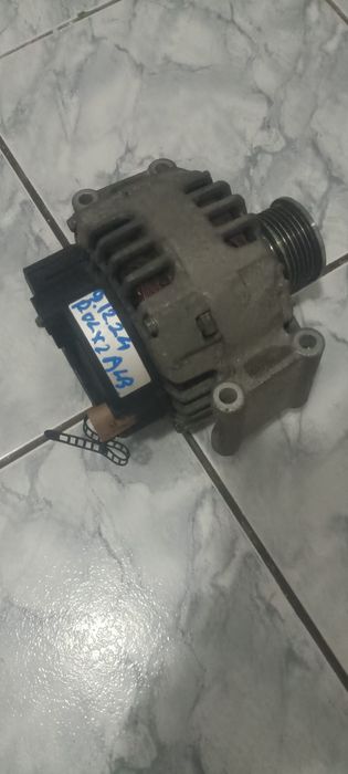 Vând alternator Valeo 120A
