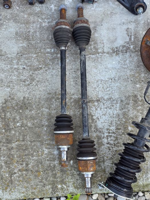 Elemente suspensie si frana Dacia Spring