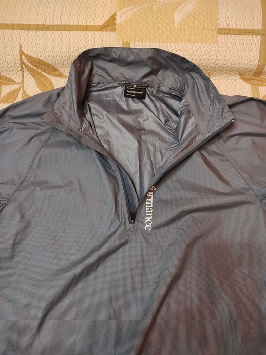 Peak Performance-ветровка   L