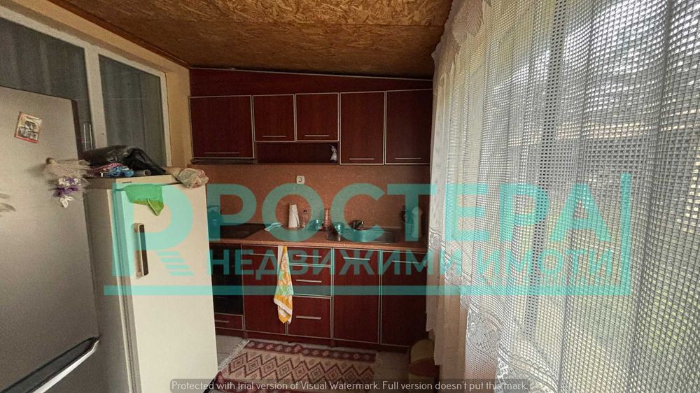 Двуетажна Тухлена Къща - с. Овчарово