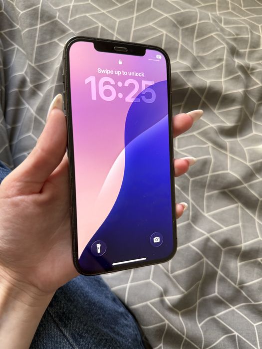 Запазен Iphone 12 pro