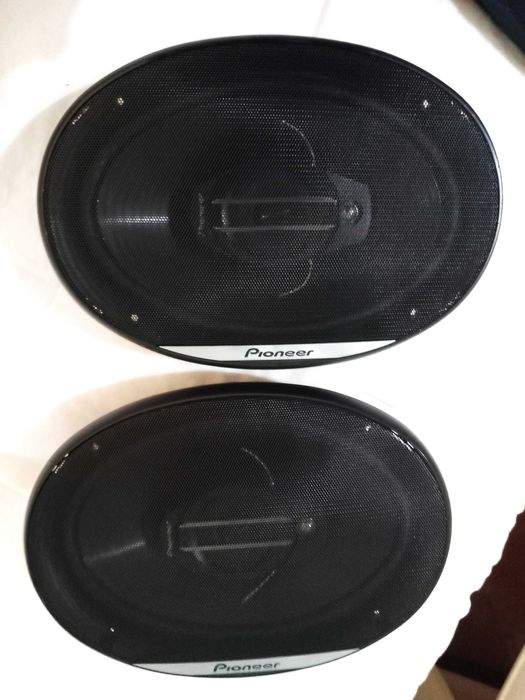 нови говорители Pioneer  трилентови  елипса   45w мощност 16"9" 80 лв