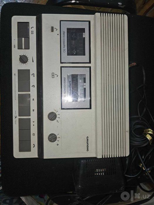 Диктофон Grundig