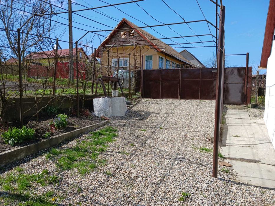 Casă  Târnăveni Seuca Teren 2500Mp