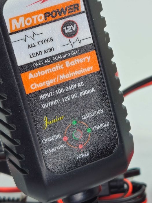 Aвтоматично зарядно и поддържащо устройство за 12V акумулатори 800mA