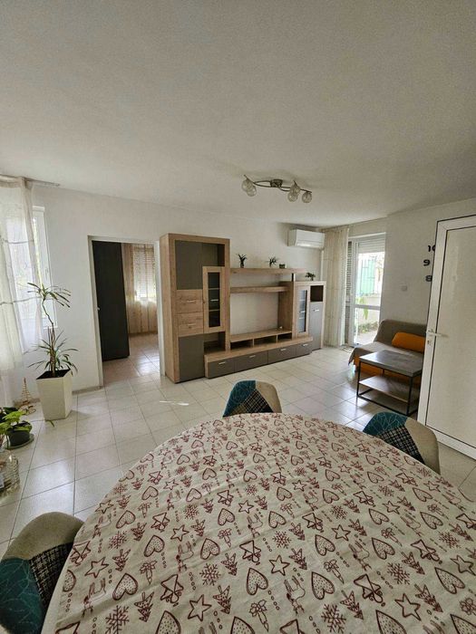 Дава се под наем Тристаен апартамент в Пловдив, Център - 100 кв.м за 612 € - Снимка #5