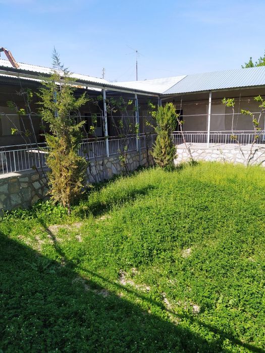 Шофиркон т Бобур махалласидан срочни 25 сотихли тайёр участка сотилади