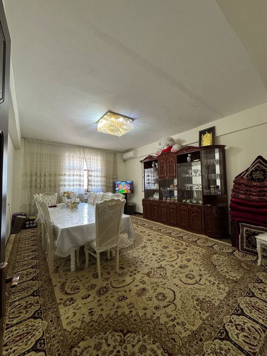 Продажа 
новастрока нурафшон куча чигатой
3 хона 3 етаж 5 етажл