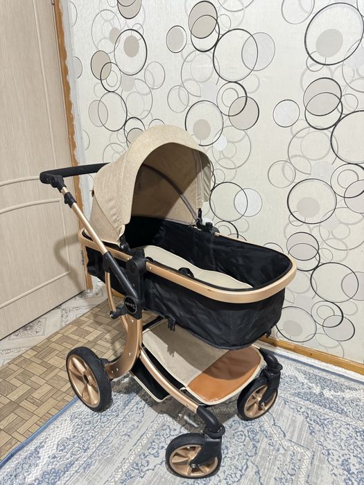 Коляска для детей и новорожденных