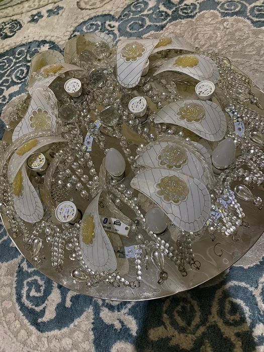 Продается люстра с блютузом